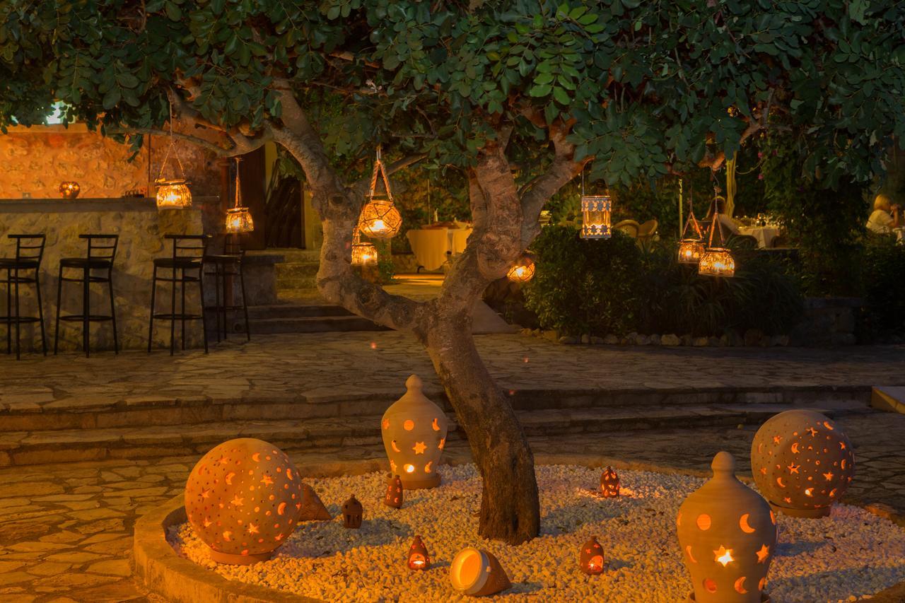 Casa Font I Roig Hotel Maria De La Salut Bagian luar foto